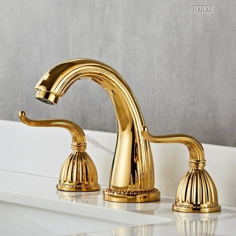 European style Antique brass split basin faucets set antique bathtub double handle three-hole mixing faucet
