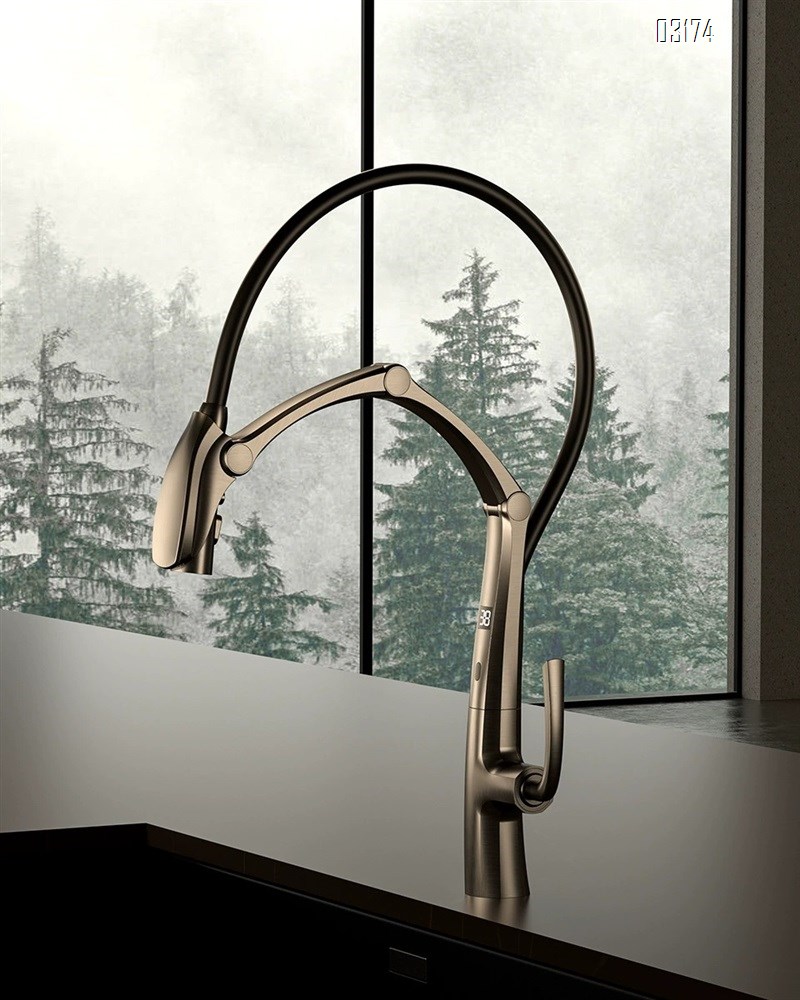 Gold Luxury All Bras pull-down Cold and Hot water kitchen sink faucet with sensor and digital display