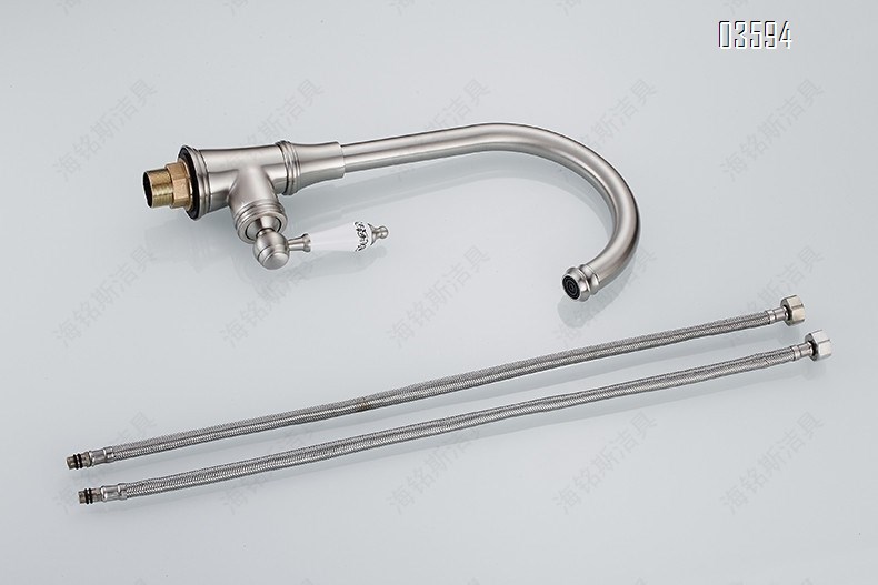 Modern Brass  Single-Hole Kitchen Sink Faucet  360° Rotatable  Single Handle Basin Faucet for Kitchen RV Bathroom