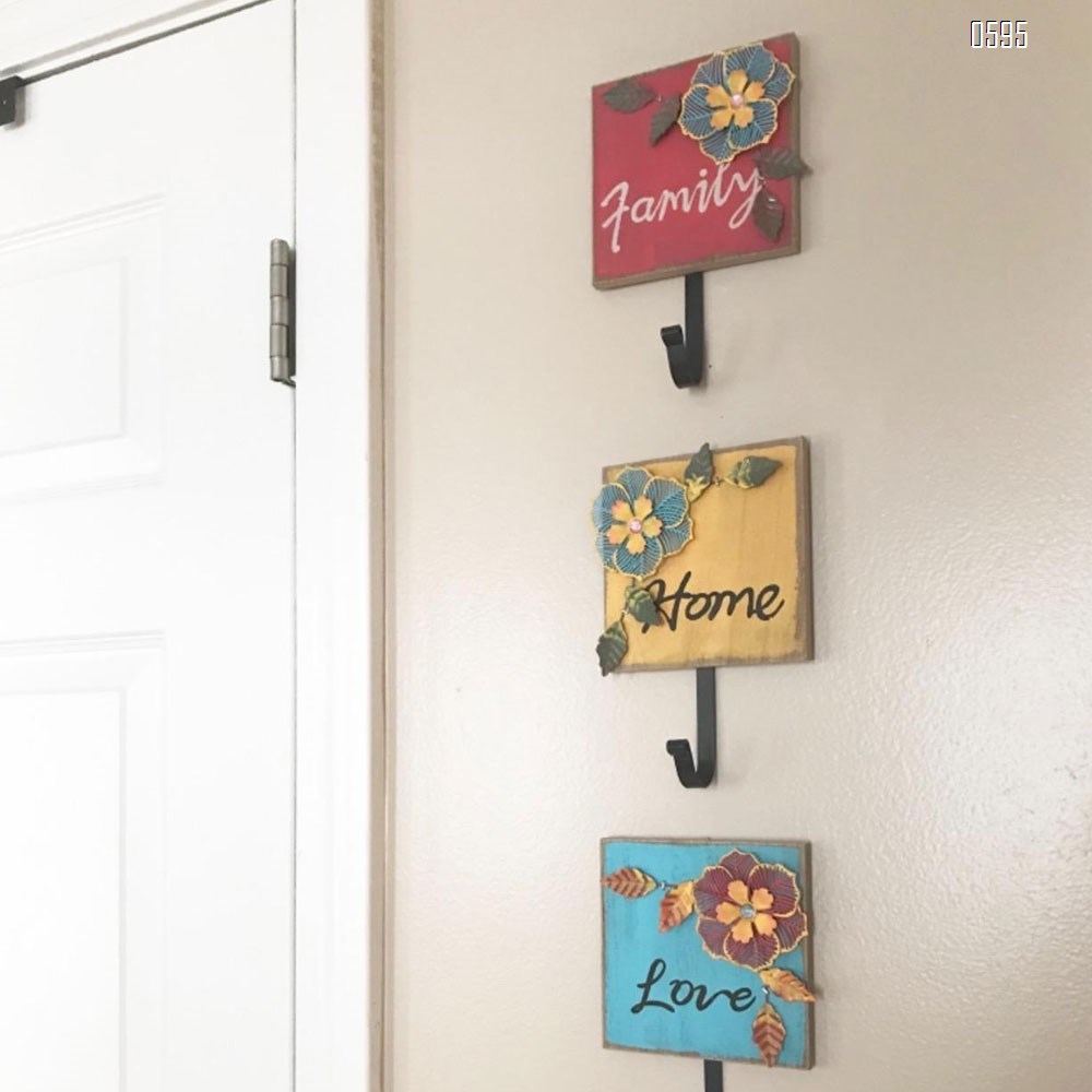 Wood and Metal Iron Tropical Flowers Wall Coat/Key Hooks