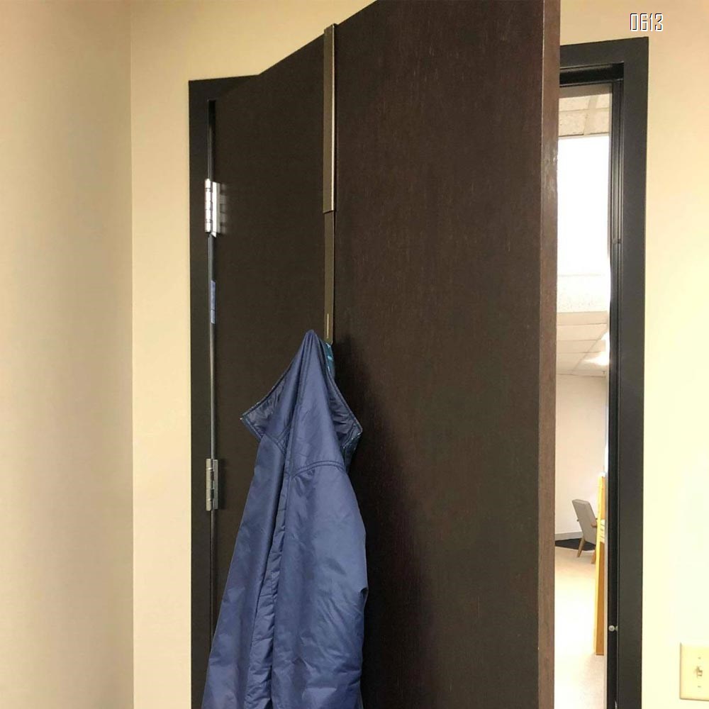 Adjustable Wreath Hanger from 15 Inch-24 Inch, Metal Wreath Hook for Front Door