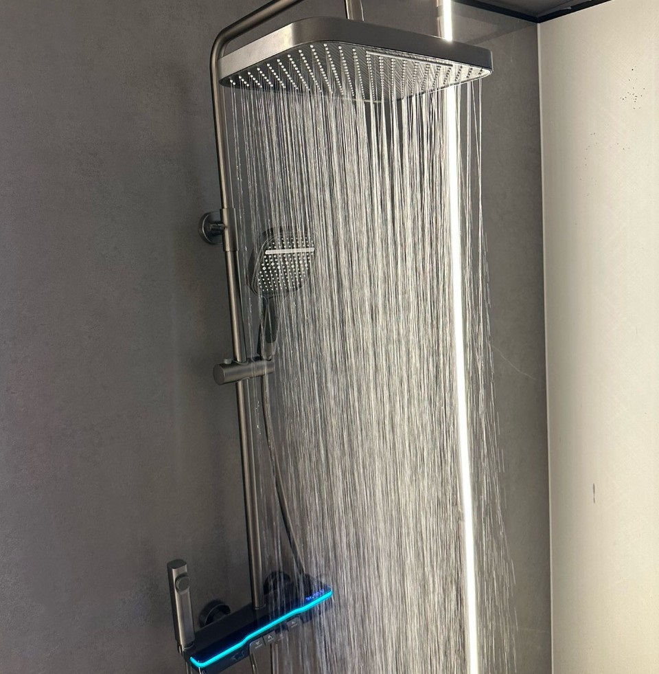 Gun gray piano key digital shower faucet head set with Brass temperature control and button pressure increase for home use