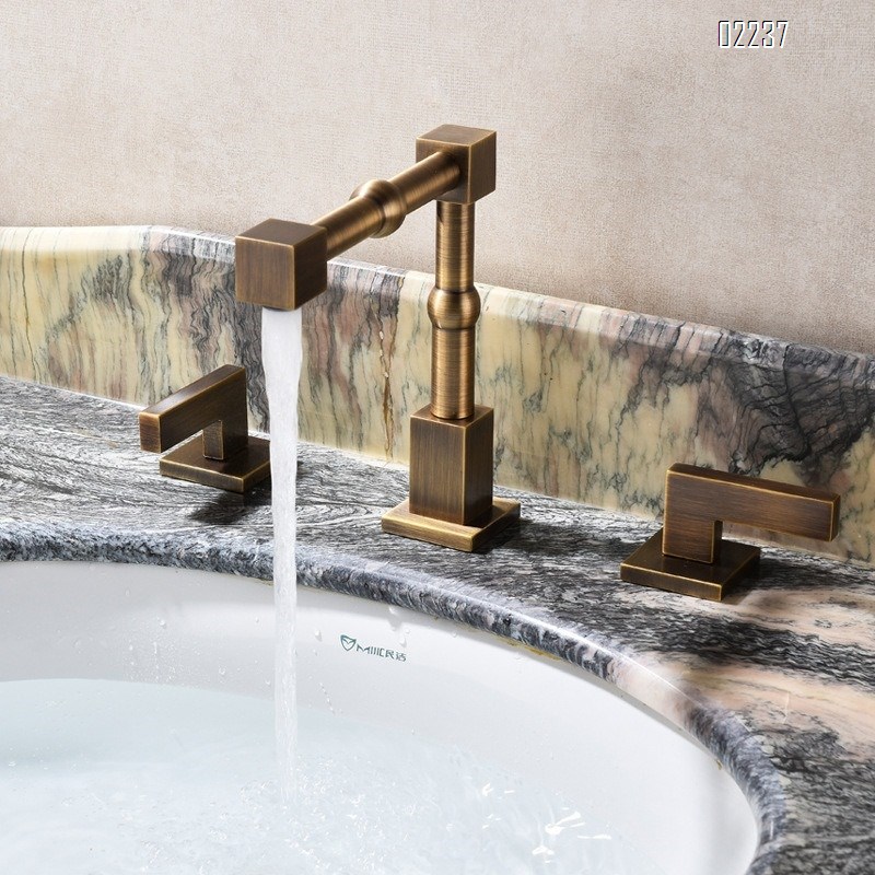 European Retro Rotating Hot and Cold Faucet Three-Hole Split Double Handle Bathroom Cabinet Basin Sink Faucet
