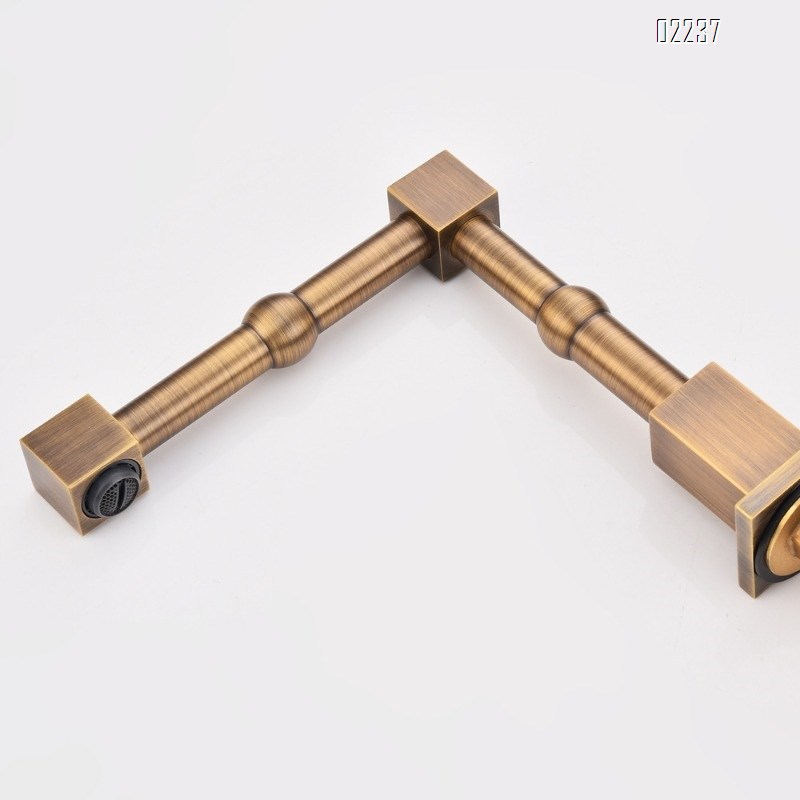 European Retro Rotating Hot and Cold Faucet Three-Hole Split Double Handle Bathroom Cabinet Basin Sink Faucet