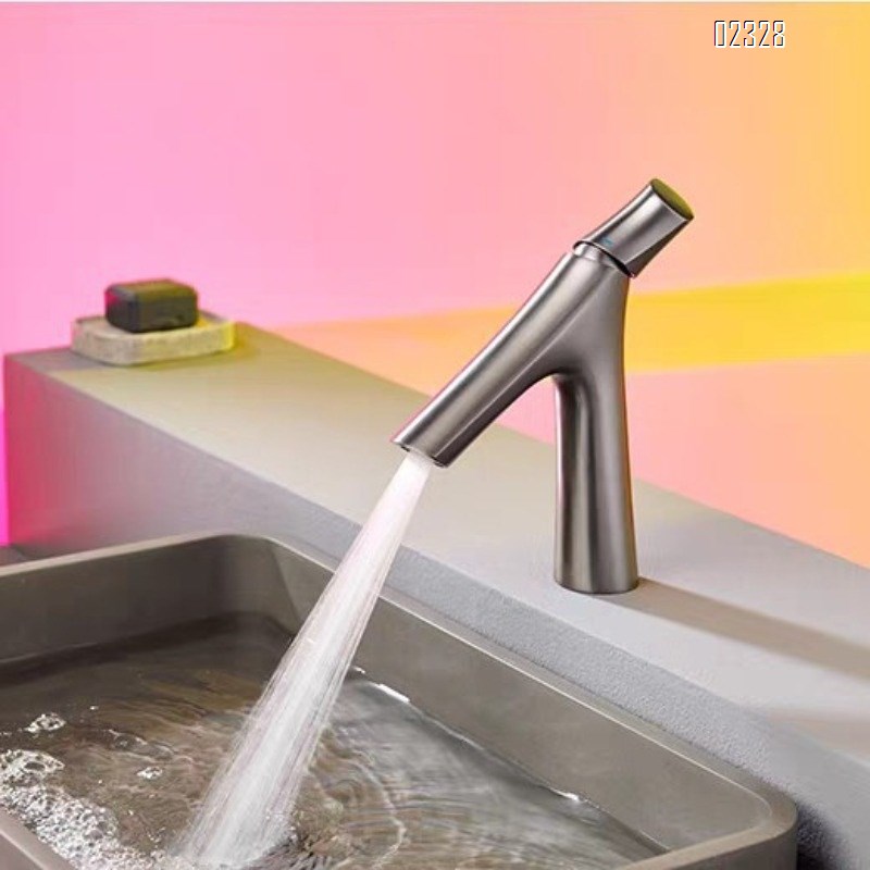 Gold Brass Splash-Proof Faucet for Bathroom Washbasin Brass Hot and Cold Basin Faucet for Home Use