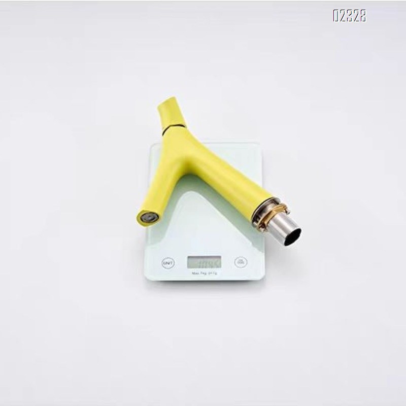 Gold Brass Splash-Proof Faucet for Bathroom Washbasin Brass Hot and Cold Basin Faucet for Home Use