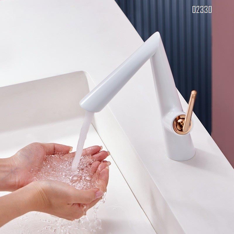 Gun Grey Brass Hot and Cold Bathroom Basin Faucet for Home Use Minimalist Wash basin Faucet Tap