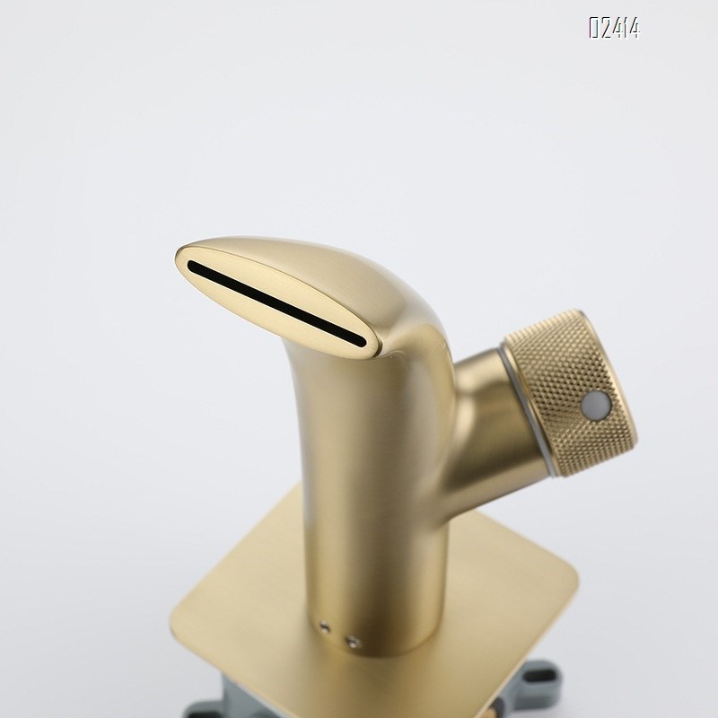 Wall Mounted Brass Basin Faucet Hot and Cold Integrated Concealed Embedded Waterfall Outlet Wall-Mounted Faucet