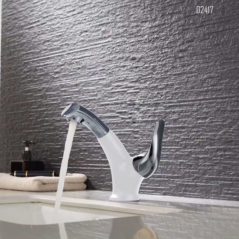 Gold Brass European Style Multi functional Pull-out Bathroom Hot and Cold Water Wash Basin Faucet Undercounter Basin Tap