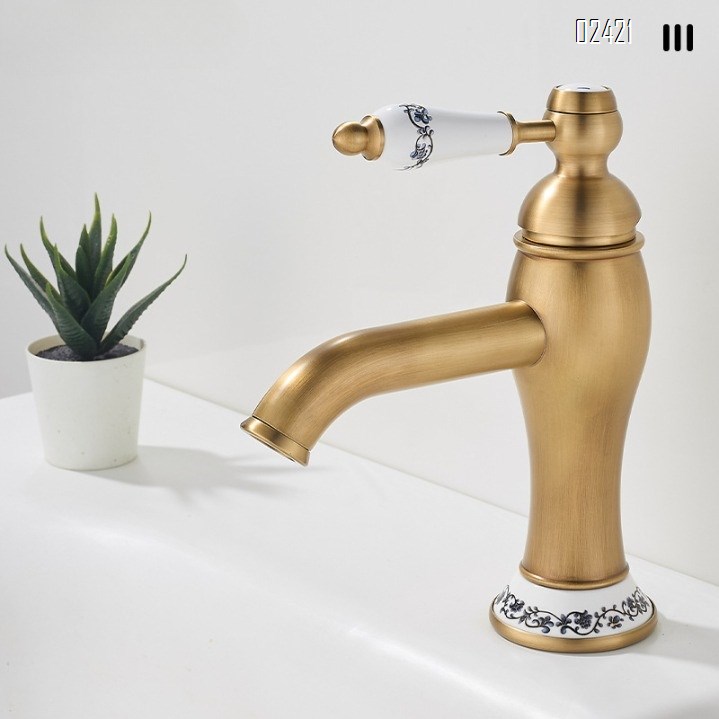 Antique Brass French Single Hole Basin Faucet for Home Bathroom Under Counter Basin Hot and Cold Water Faucet