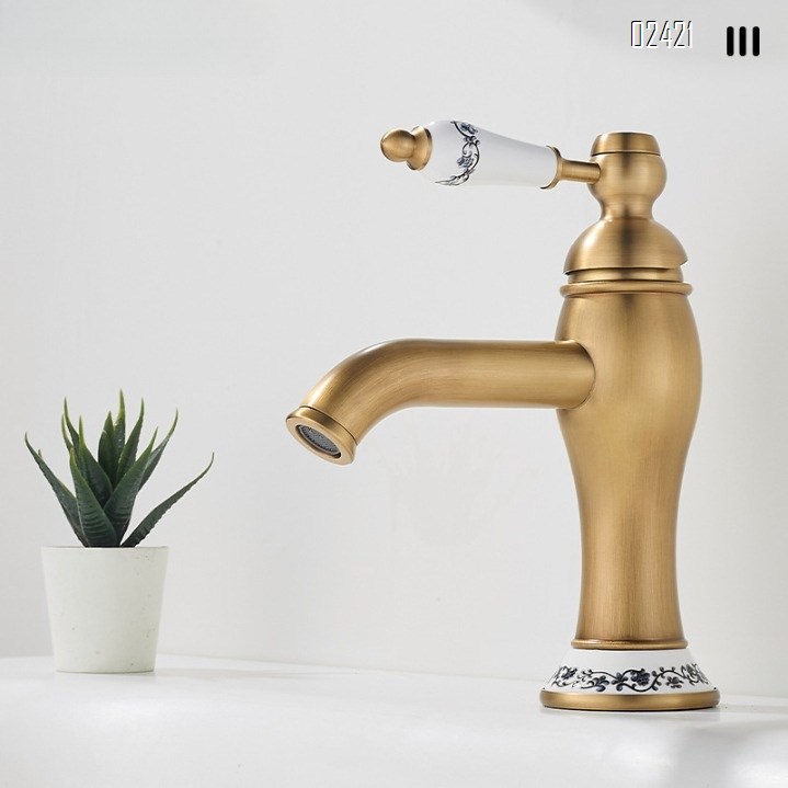 Antique Brass French Single Hole Basin Faucet for Home Bathroom Under Counter Basin Hot and Cold Water Faucet