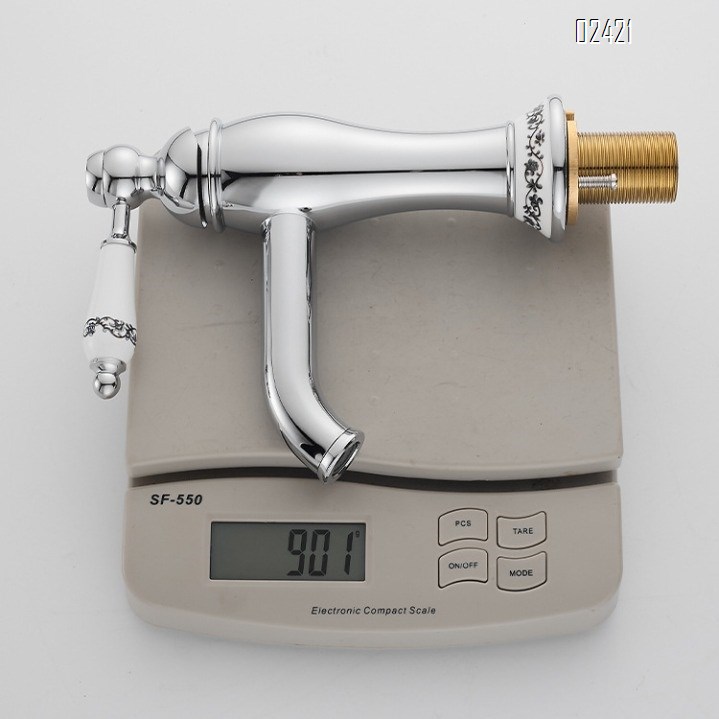 Antique Brass French Single Hole Basin Faucet for Home Bathroom Under Counter Basin Hot and Cold Water Faucet