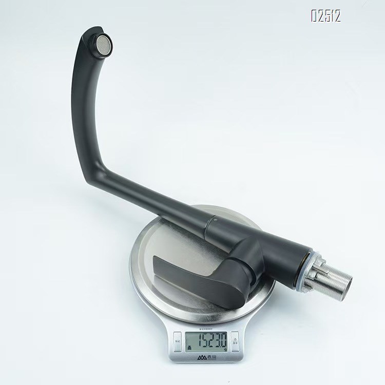 304 stainless steel black kitchen faucet with swivel and splash-proof spout kitchen faucet