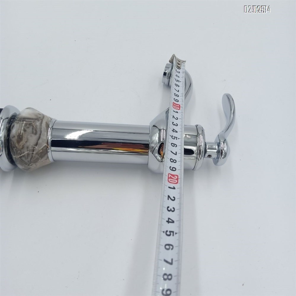 Brass material Bathroom Faucet Tap cold and hot water Chrome Antique Basin Faucet
