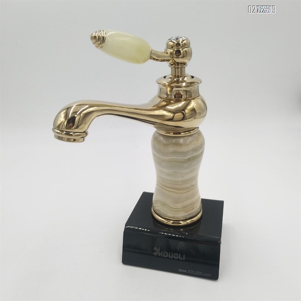Brass material cold and hot mixed water for bathroom Green jade European basin faucet