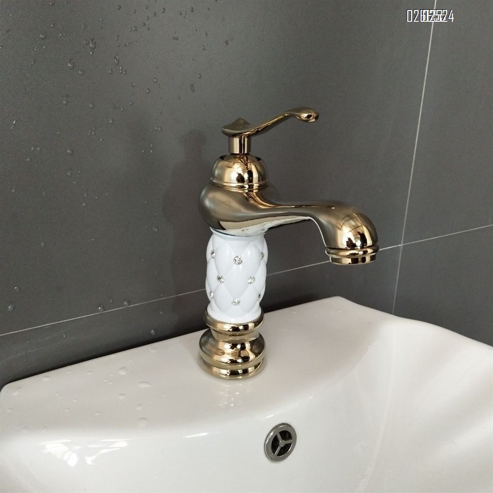 European style all-Brass universal basin faucet cold and hot bathroom basin faucet European style all-copper faucet for above-ground basin