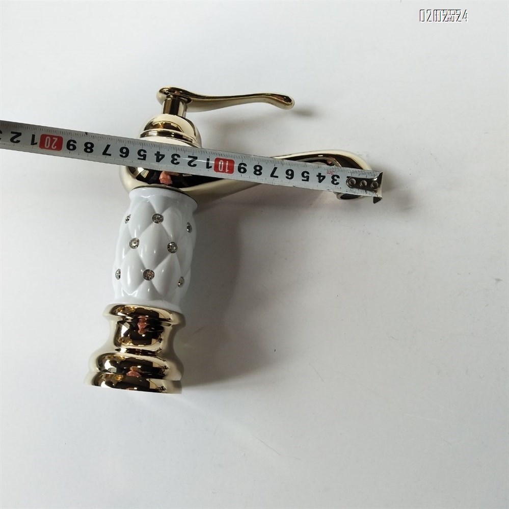 European style all-Brass universal basin faucet cold and hot bathroom basin faucet European style all-copper faucet for above-ground basin