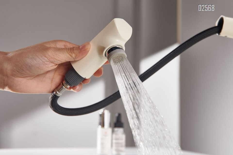 Brass milk white cold and hot wash basin faucet with pull-out and height adjustable bathroom and toilet faucet