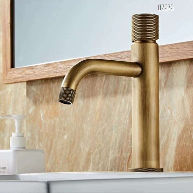 Brass antique faucet basin cold and hot European style above basin wash basin faucet bathroom cabinet balcony faucet