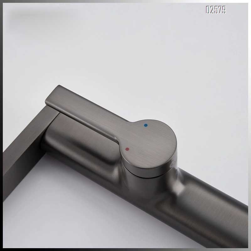 New simple multi-functional 360° rotating Brass basin single handle cold and hot water faucet