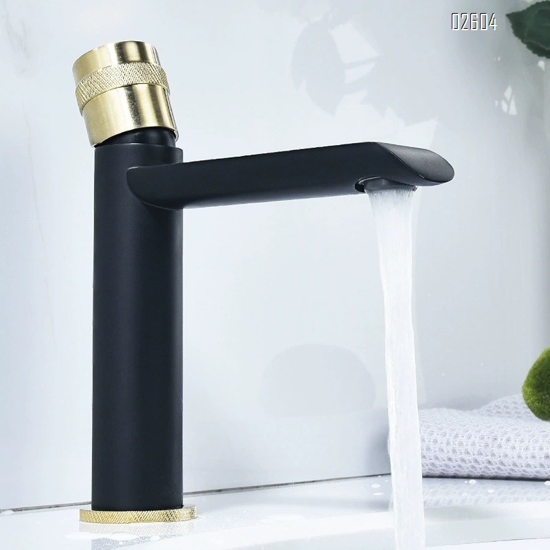 European vertical antique basin faucet single handle single hole cold and hot water bathroom home under-sink faucet