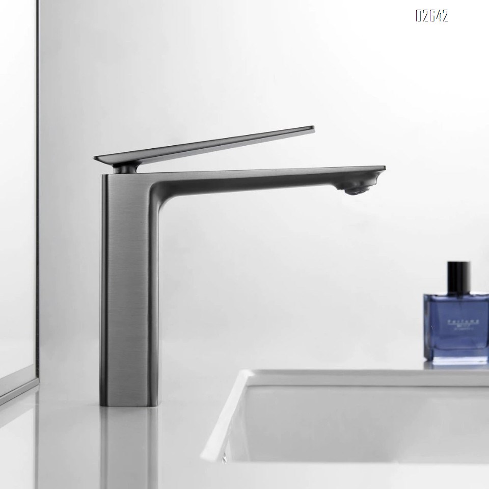 Gun gray wash basin faucet cold and hot bathroom shower basin wash basin anti-splash pressure faucet