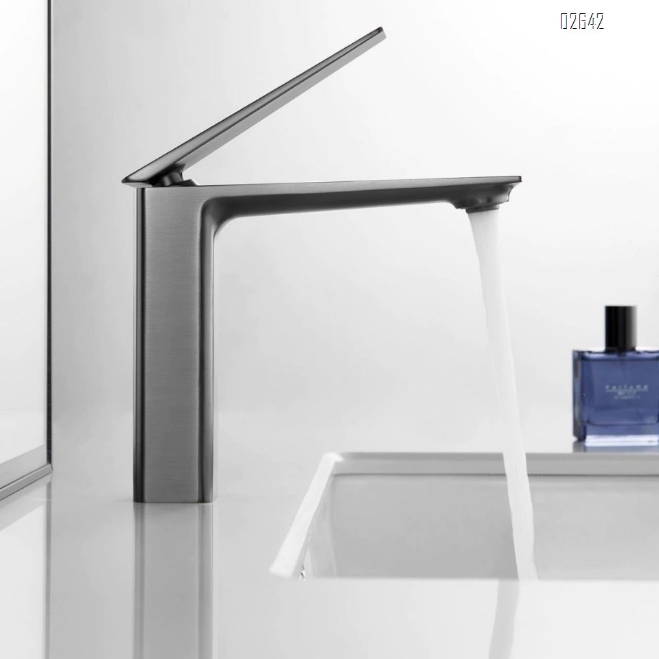Gun gray wash basin faucet cold and hot bathroom shower basin wash basin anti-splash pressure faucet