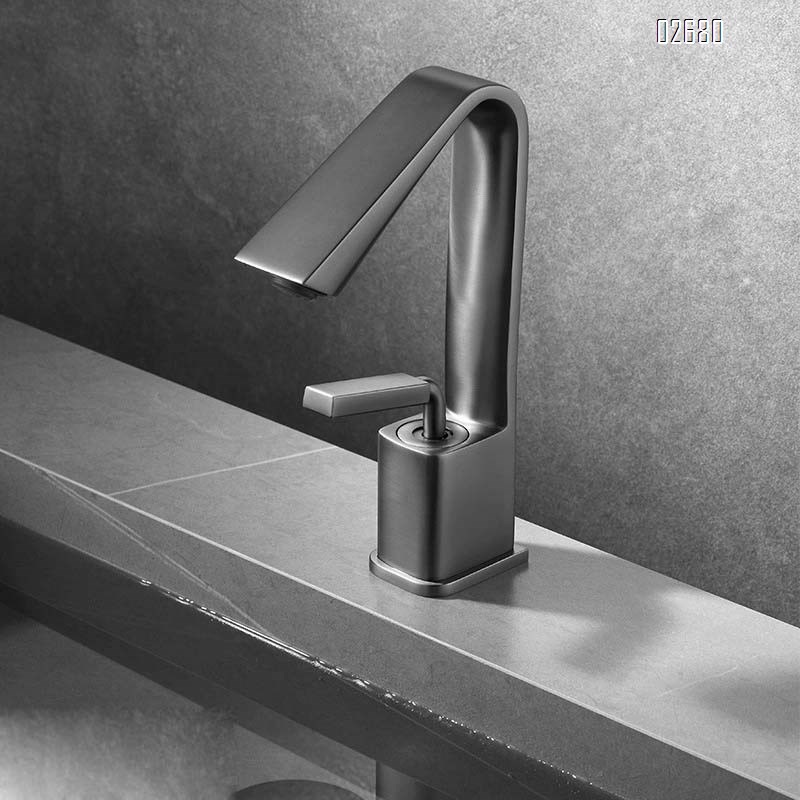 Light luxury brushed gold faucet for bathroom sink cold and hot water all brass wash basin single-hole faucet under the basin