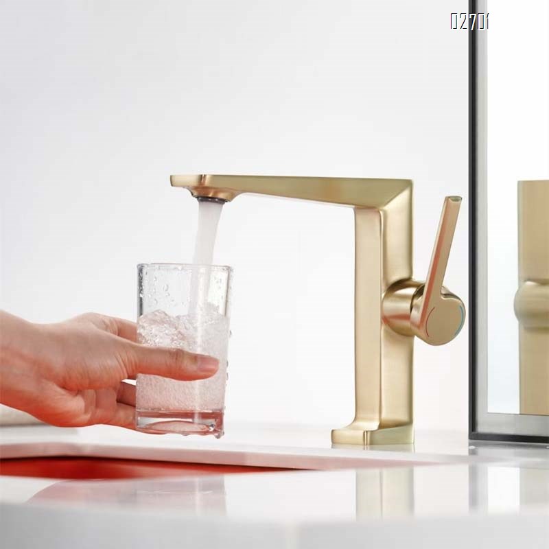 Brass basin with white wash basin faucet for bathroom cold and hot wash pool wash basin wash basin gold faucet