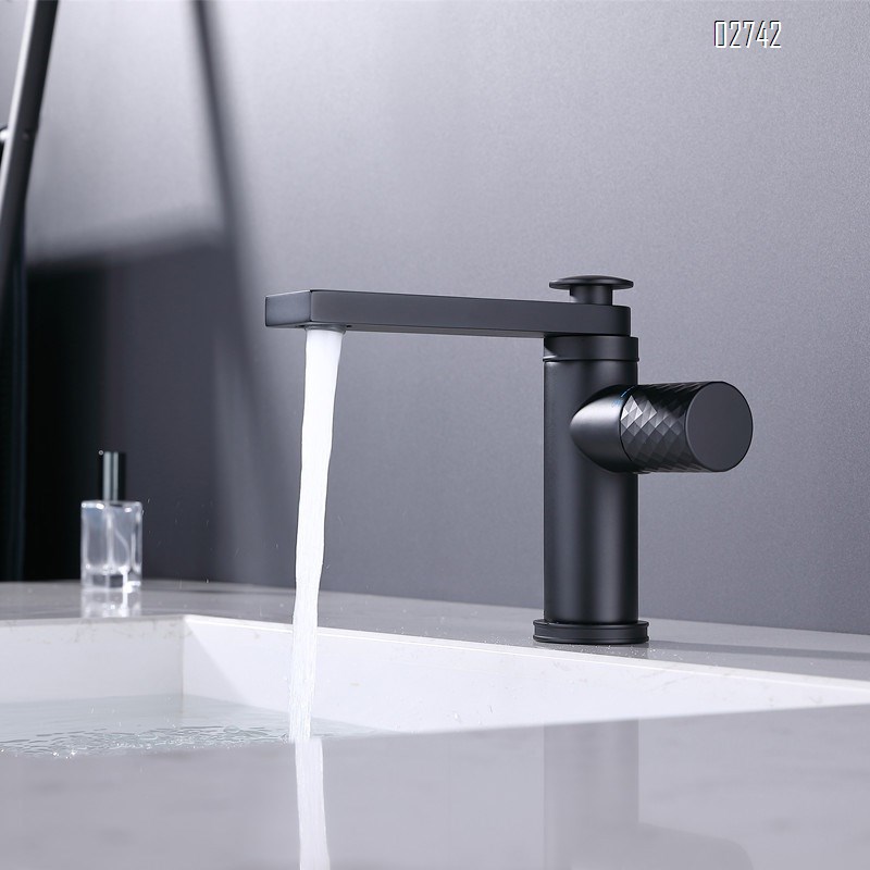 all Brass Bathroom black single-hole faucet for washbasin cold and hot water tap for wash basin on the counter