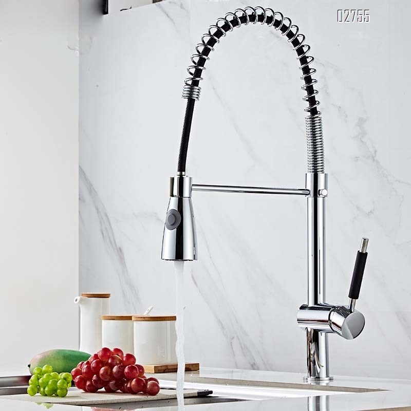 Brass faucet with spring pull-down chrome-plated kitchen faucet for cold and hot water in the sink