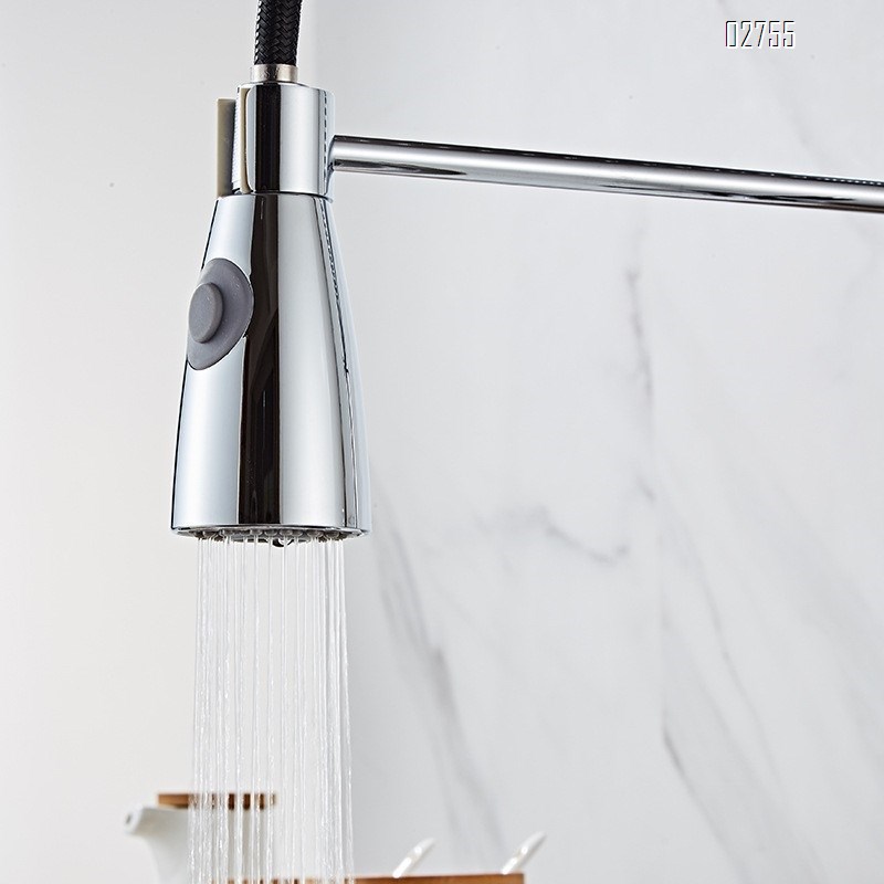 Brass faucet with spring pull-down chrome-plated kitchen faucet for cold and hot water in the sink