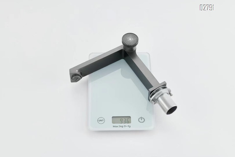 Luxury Brass basin faucet with unique handwheel switch for wash basin and bathroom vanity home use cold and hot water tap