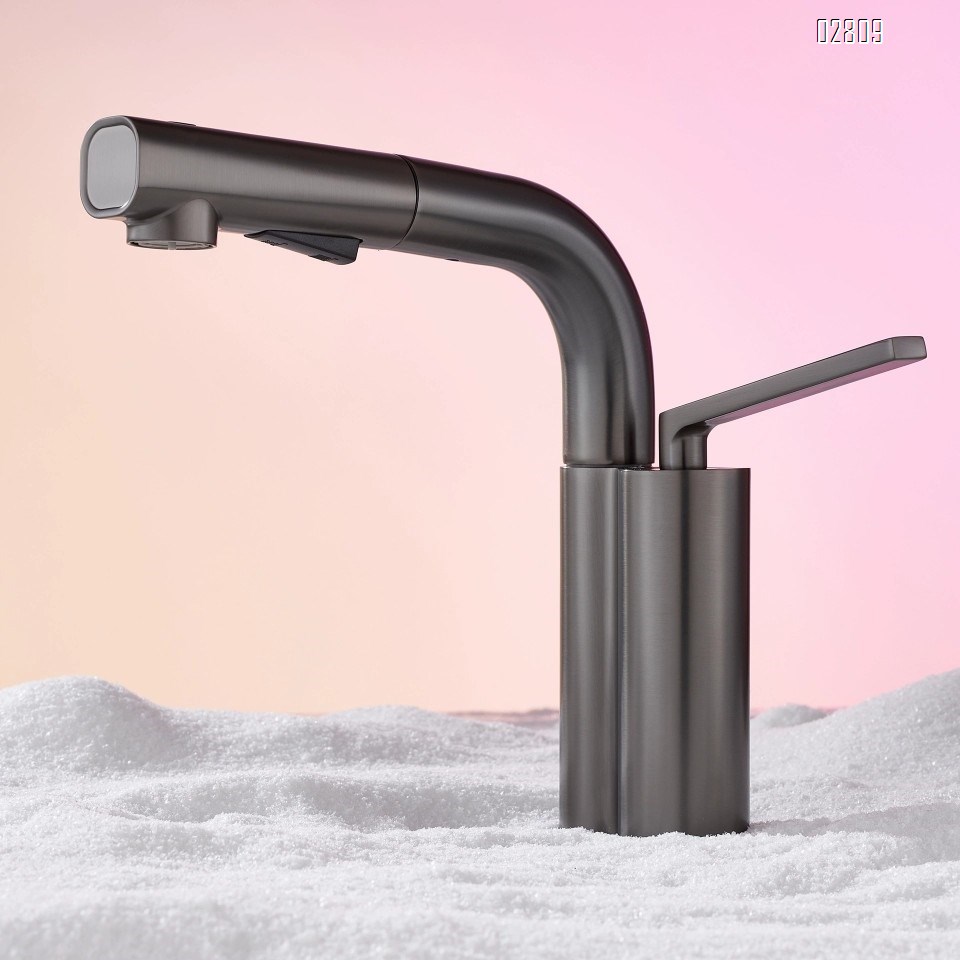 Gunmetal gray basin pull-out faucet all brass cold and hot water rotating bathroom wash basin under-mount sink with adjustable tap