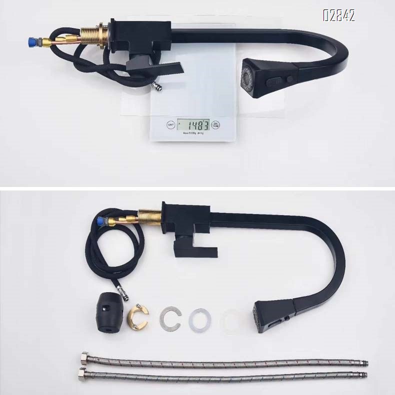 European style home kitchen pull-down faucet with hot and cold water square splash-proof 360-degree rotating sink black tap