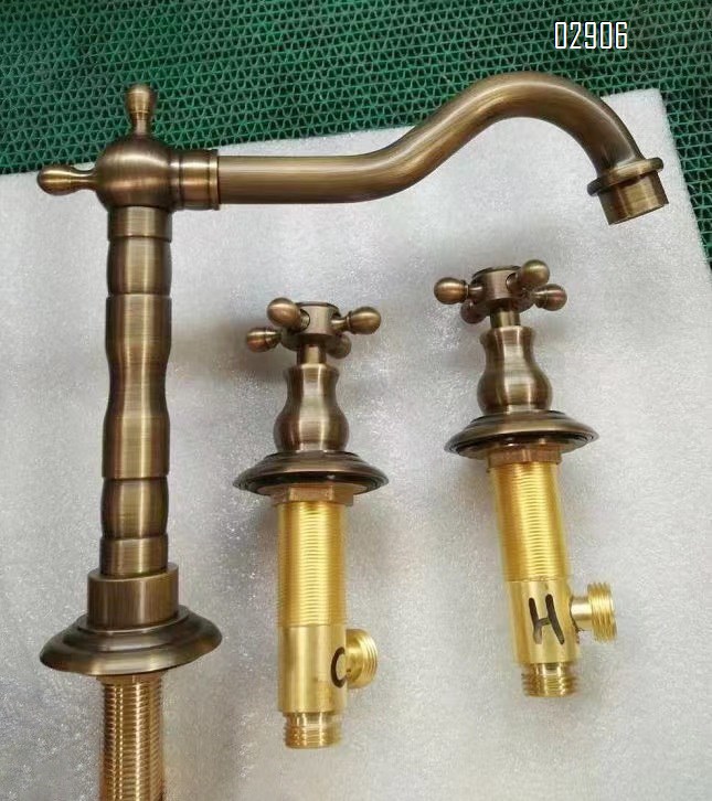 Antique European style all brass swivel Separate basin faucet cross handle cold and hot water wash basin faucet