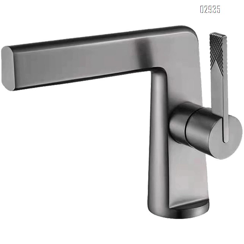 Brass three-hole wash basin faucet separate brushed gold double handle bathroom countertop basin cold and hot water faucet