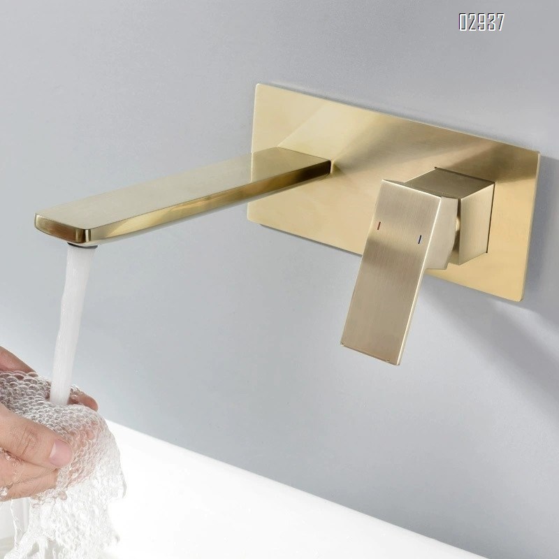 Luxury gold faucet wall-mounted wash basin faucet cold and hot water built-in wash basin faucet