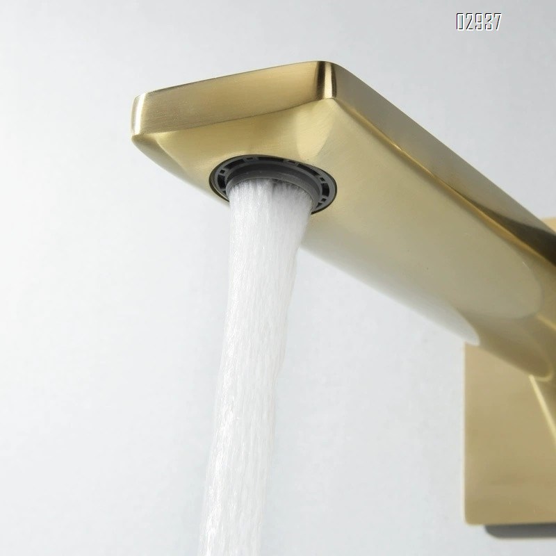 Luxury gold faucet wall-mounted wash basin faucet cold and hot water built-in wash basin faucet
