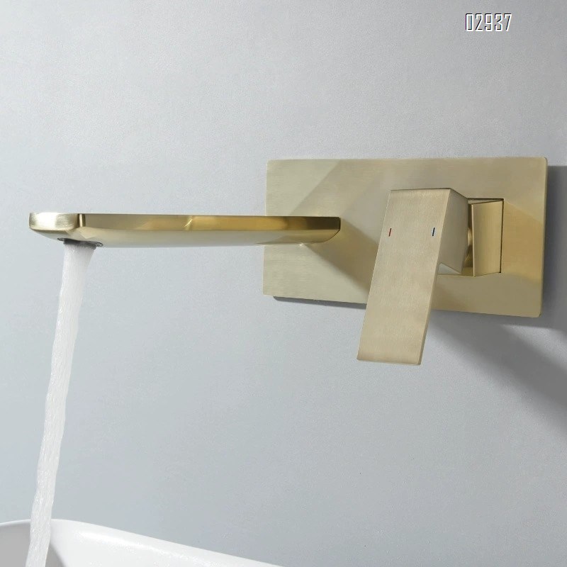 Luxury gold faucet wall-mounted wash basin faucet cold and hot water built-in wash basin faucet