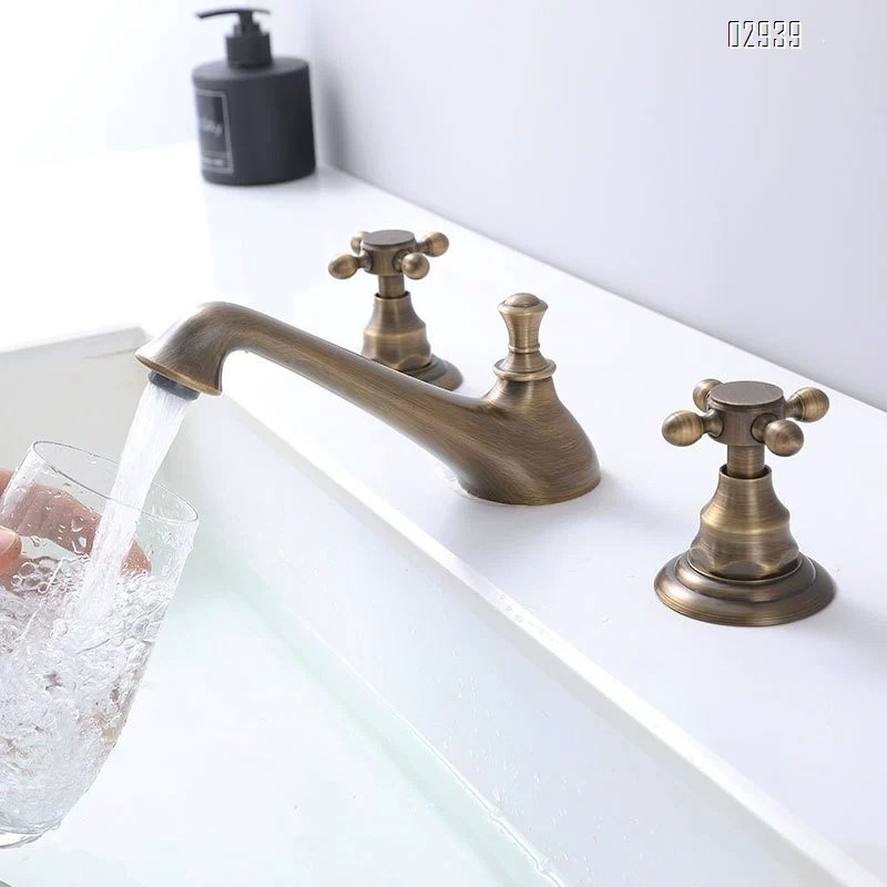 European retro three-hole faucet bathroom cabinet all Brass home bathroom separate antique faucet