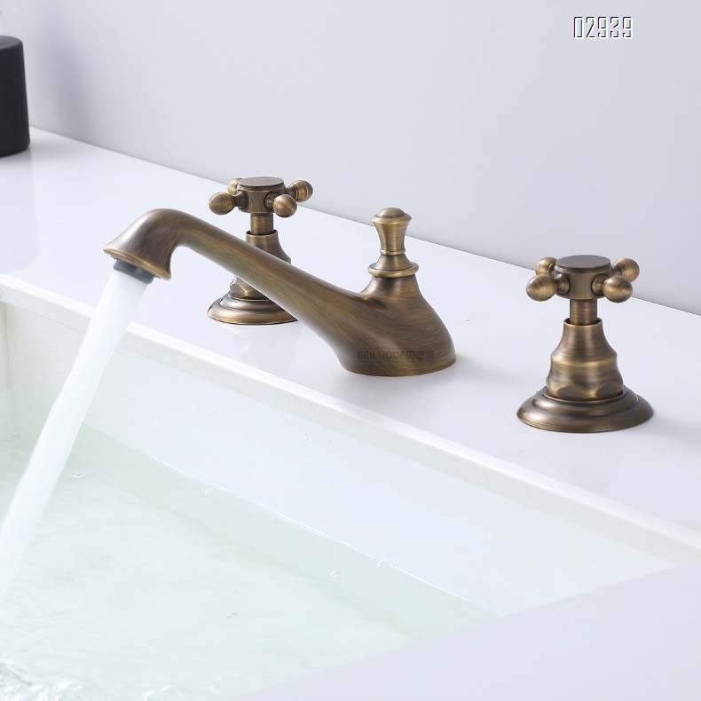 European retro three-hole faucet bathroom cabinet all Brass home bathroom separate antique faucet