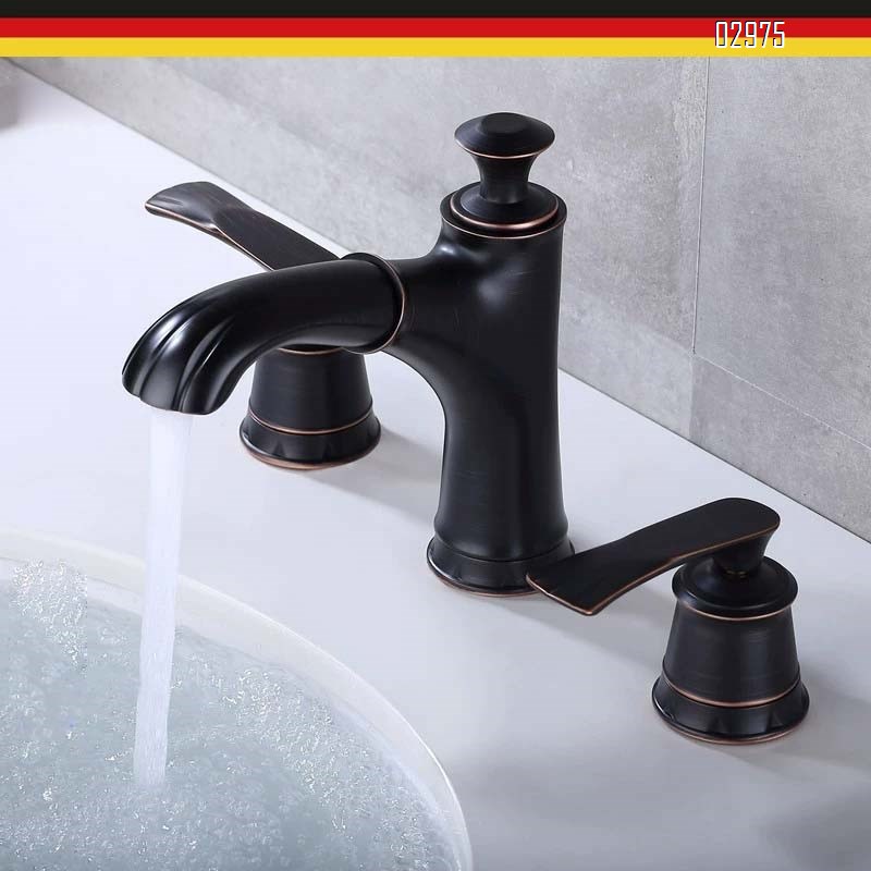 Golden Separate three-hole wash basin faucet titanium gold wash basin pull-out faucet all-Brass cold and hot water faucet