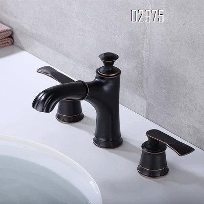 Golden Separate three-hole wash basin faucet titanium gold wash basin pull-out faucet all-Brass cold and hot water faucet