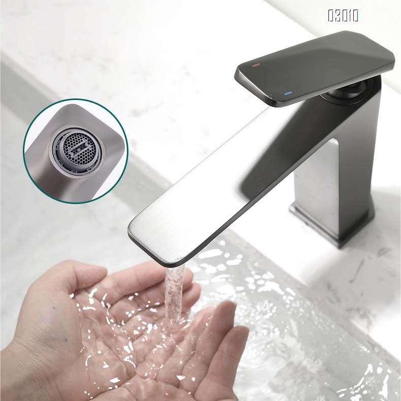 Hotel cold and hot bathroom simple home all Brass wash basin faucet bathroom wash basin under-counter basin mixing faucet
