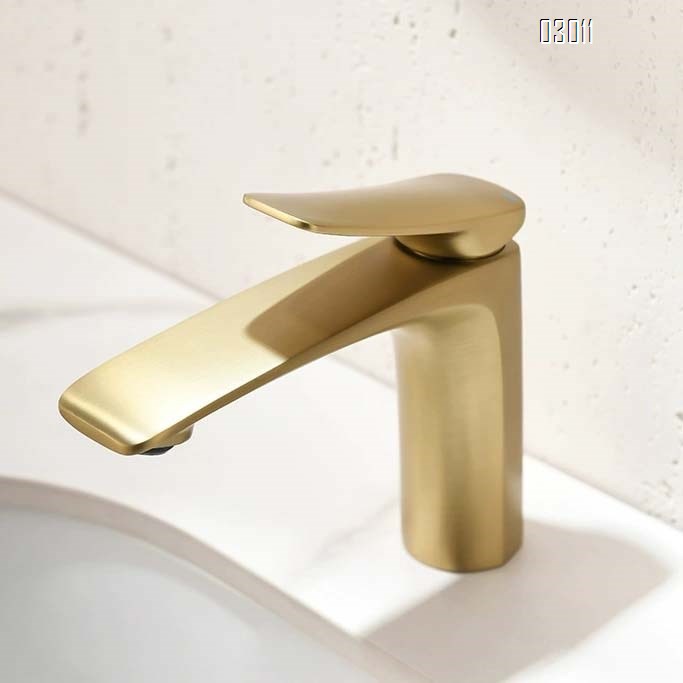 Brass wash basin fauce  hotel washroom wash basin faucet home wash basin splash-proof hand wash basin