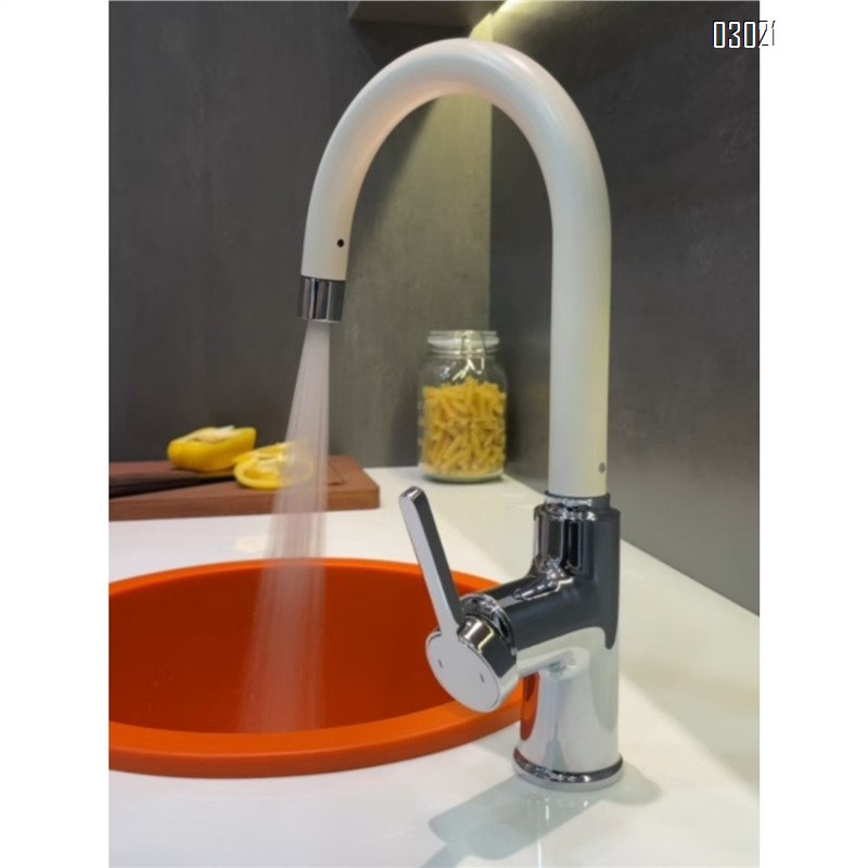creative green pull-down and retractable faucet with cold and hot water for bathroom with high under-counter and above-counter wash basin