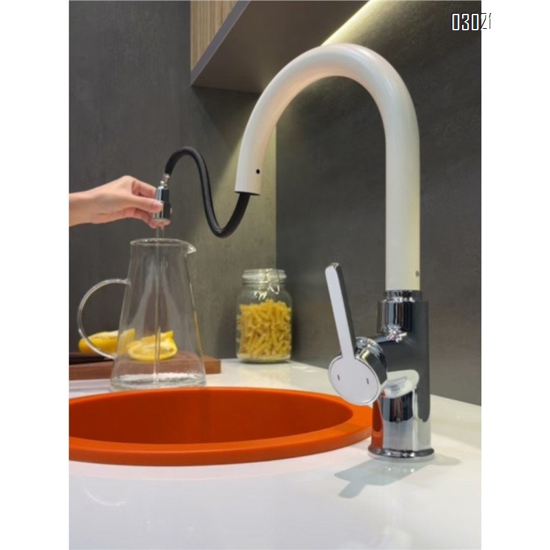 creative green pull-down and retractable faucet with cold and hot water for bathroom with high under-counter and above-counter wash basin