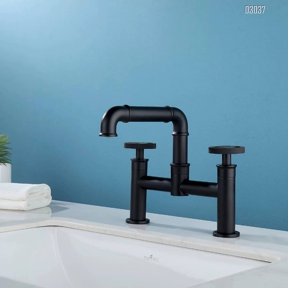 Retro industrial style Three hole Separate bathroom brass basin faucet creative cold and hot all Brass black and gold faucet