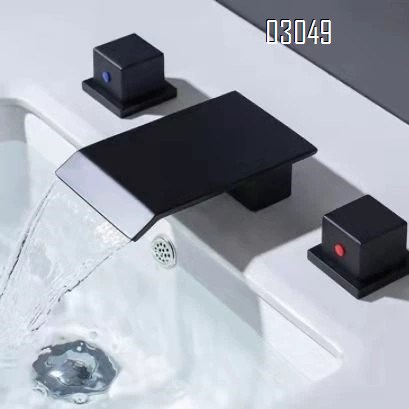 Luxury Brass body bathroom sink Three hole Separate basin faucet chrome faucet under-counter waterfall faucet wash basin faucet